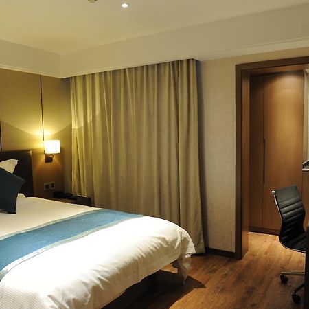 Atour X Hotel Shanghai Hongqiao Airport Konggang Road Extérieur photo