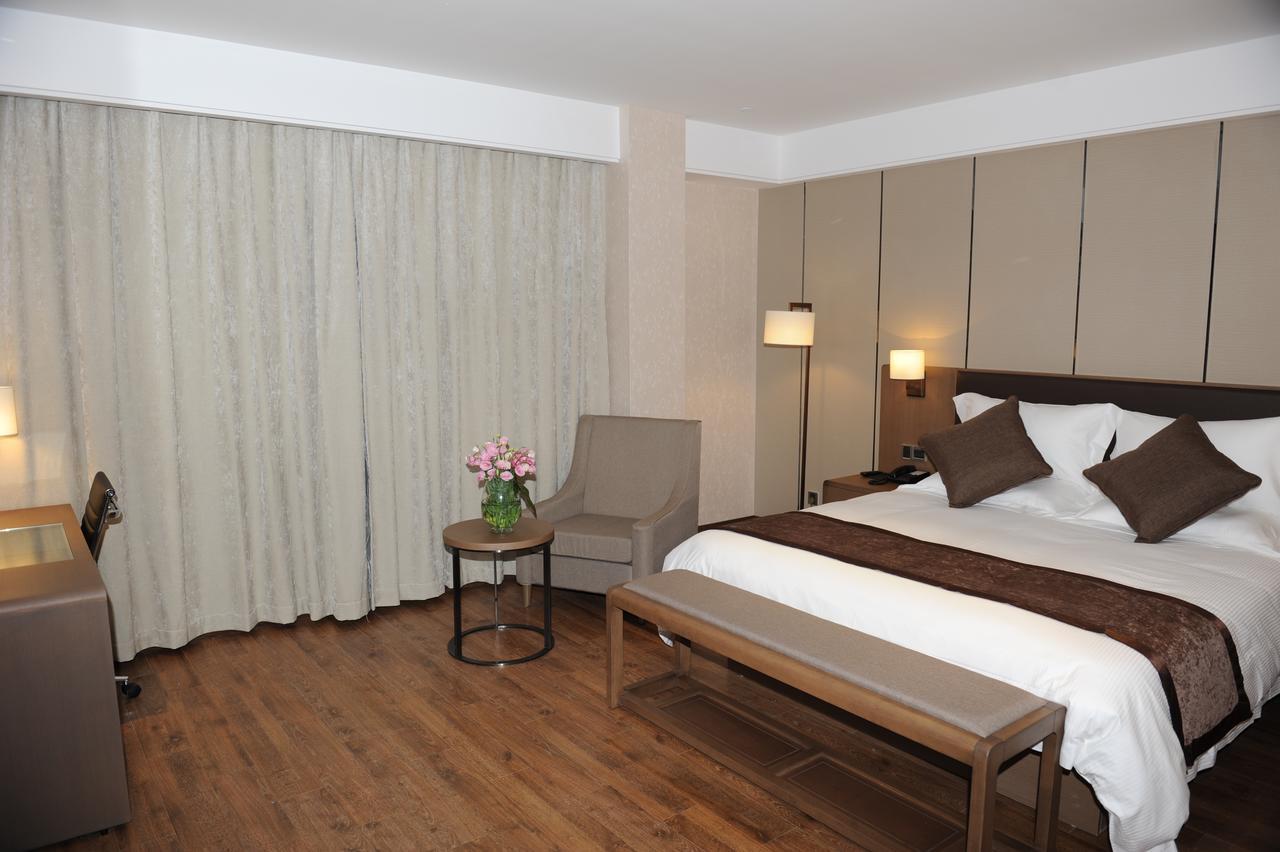 Atour X Hotel Shanghai Hongqiao Airport Konggang Road Extérieur photo